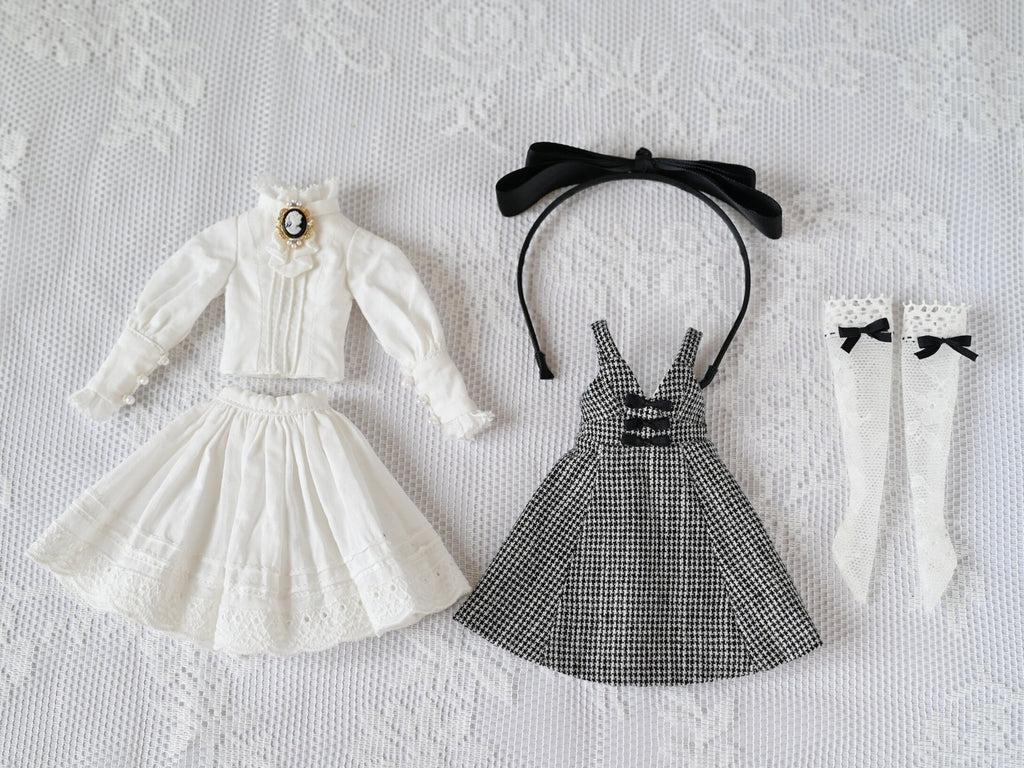 Blythe,OB22,ob24 Doll dress set 2