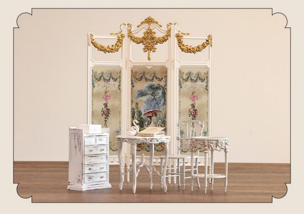 1/6 "Auguste Triple Fold Screen