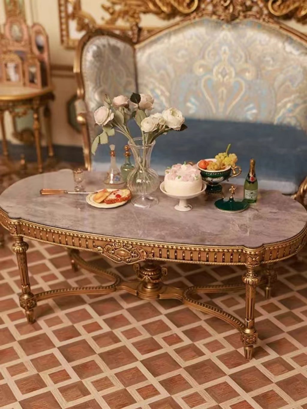 1/6 "Auguste tea table